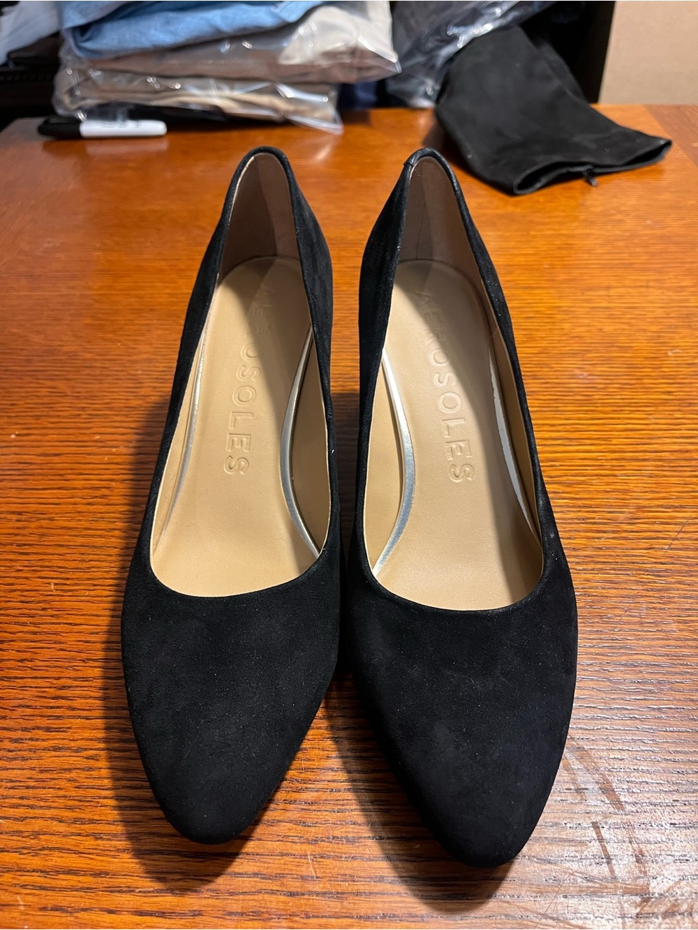Aerosoles  Black Suede Pointed Toe Pumps NWOT